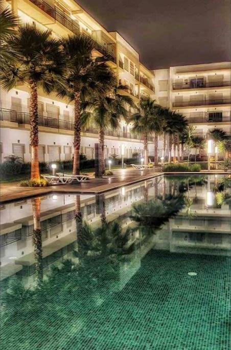 Superbe Appartement En Residence Balneaire Bouznika Esterno foto