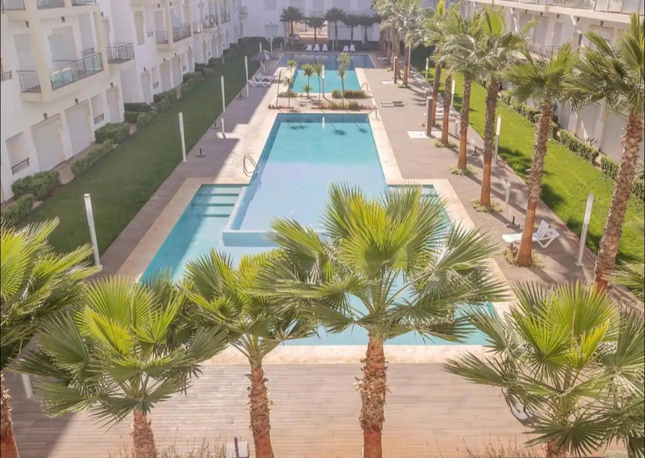 Superbe Appartement En Residence Balneaire Bouznika Esterno foto