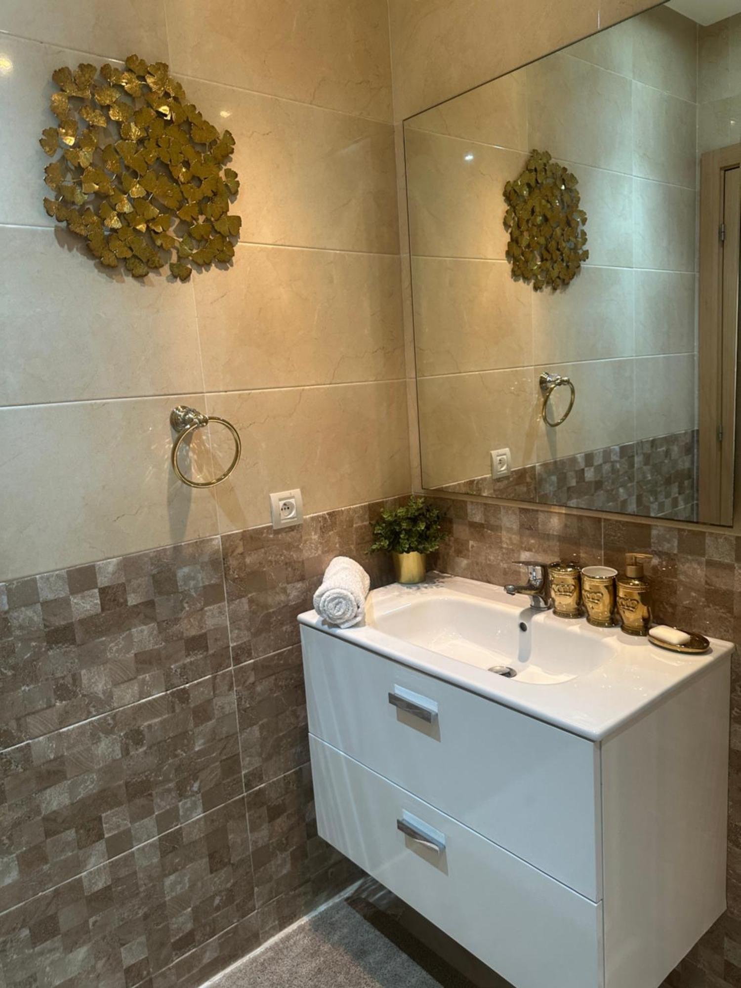 Superbe Appartement En Residence Balneaire Bouznika Esterno foto